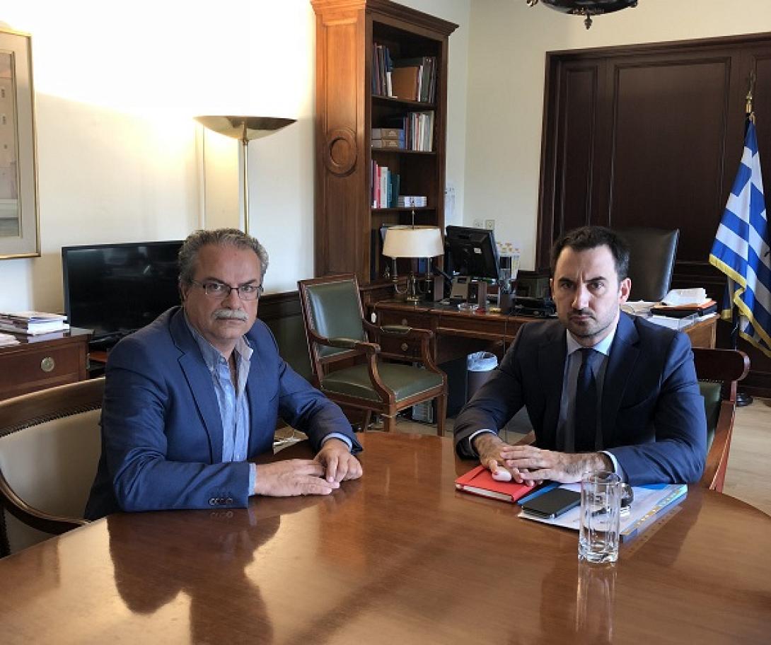 foto_synantisi_dimarhoy_me_yp_esoterikon.jpg