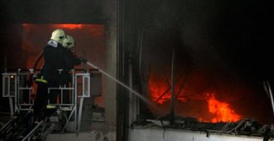 Πυρκαγιά σε μπαρ της οδού Μιλάτου στο Ηράκλειο τα ξημερώματα