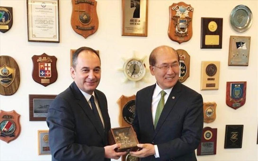 g-plakiotakis-ki-tack-lim.jpg
