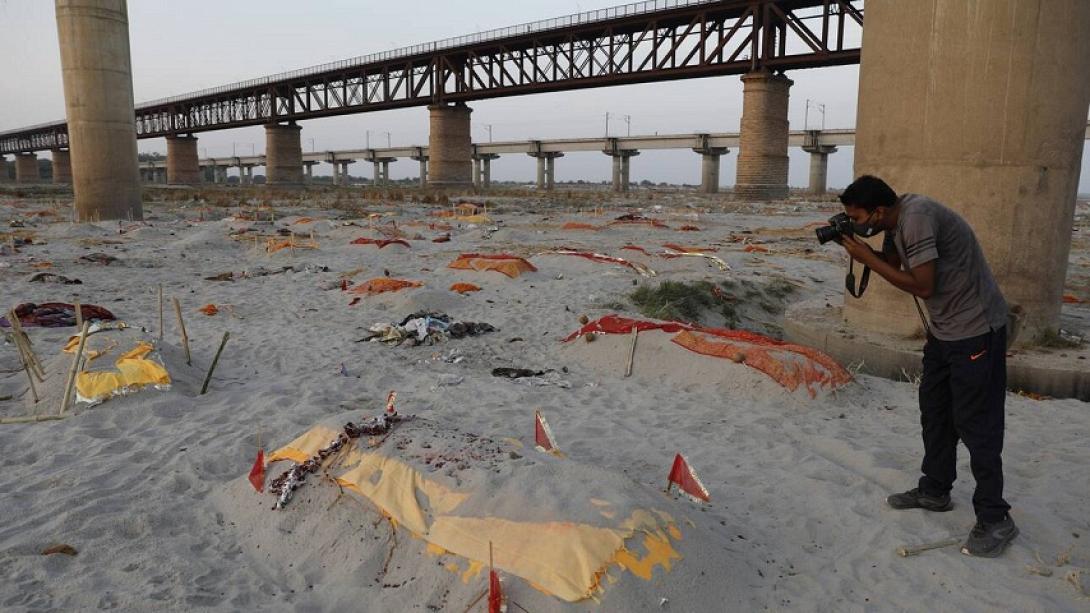 γαγγης πτωματα κορωνοιου