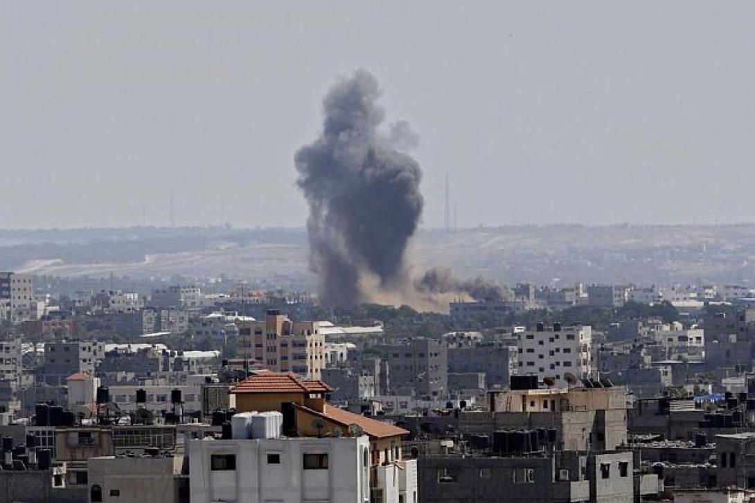 Οι ισραηλινοί ισοπέδωσαν πολυκατοικία 13 ορόφων στη Γάζα