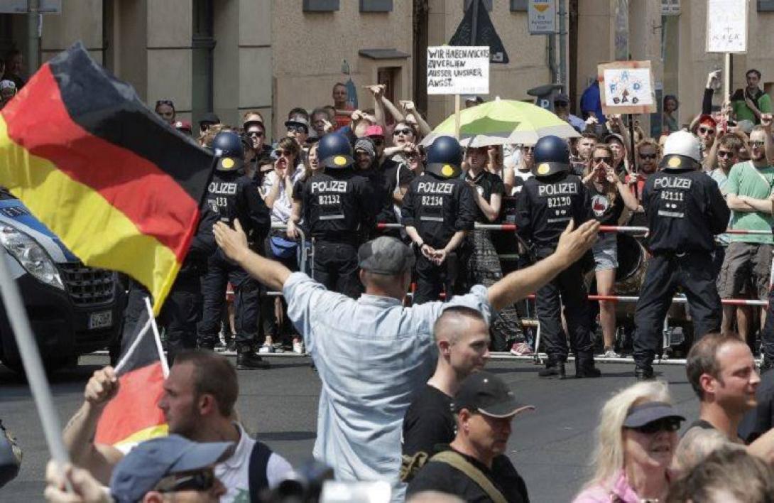 germania-fasistes-antifasistes.jpg