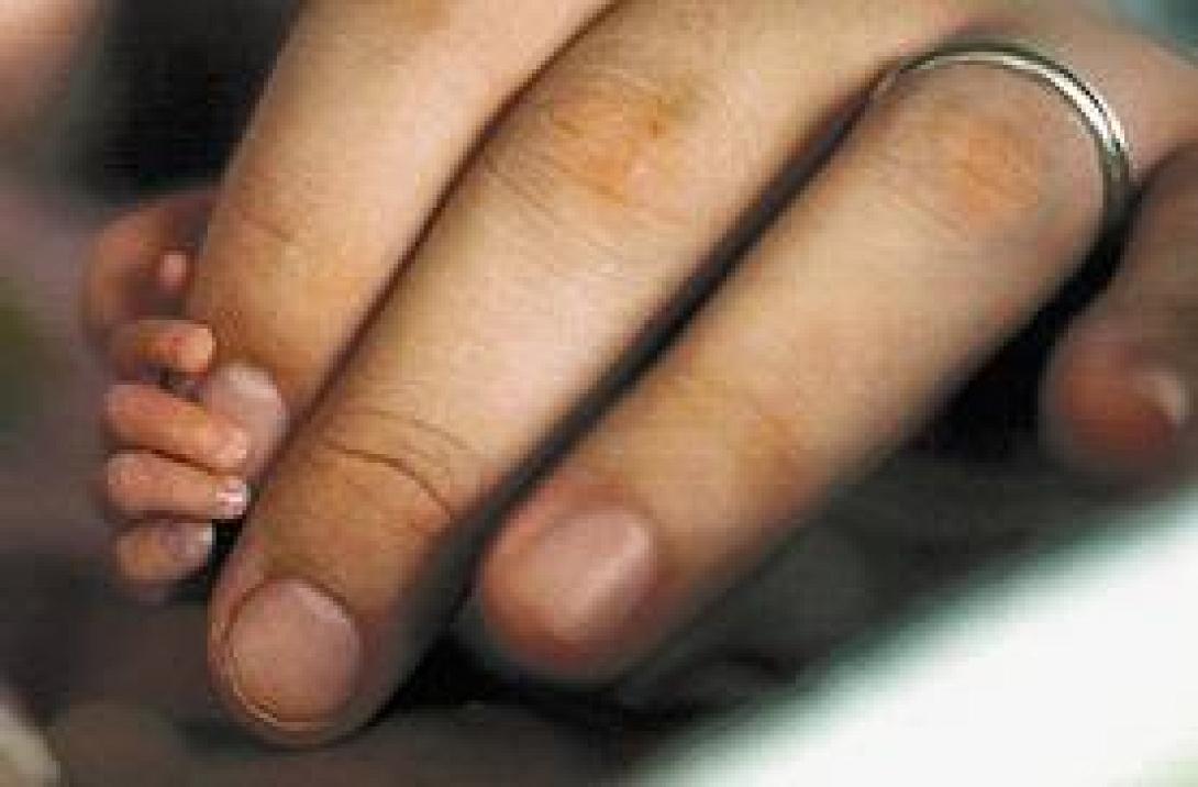 Συρία: Γλίτωσε δύο φορές από το θάνατο και γέννησε πεντάδυμα