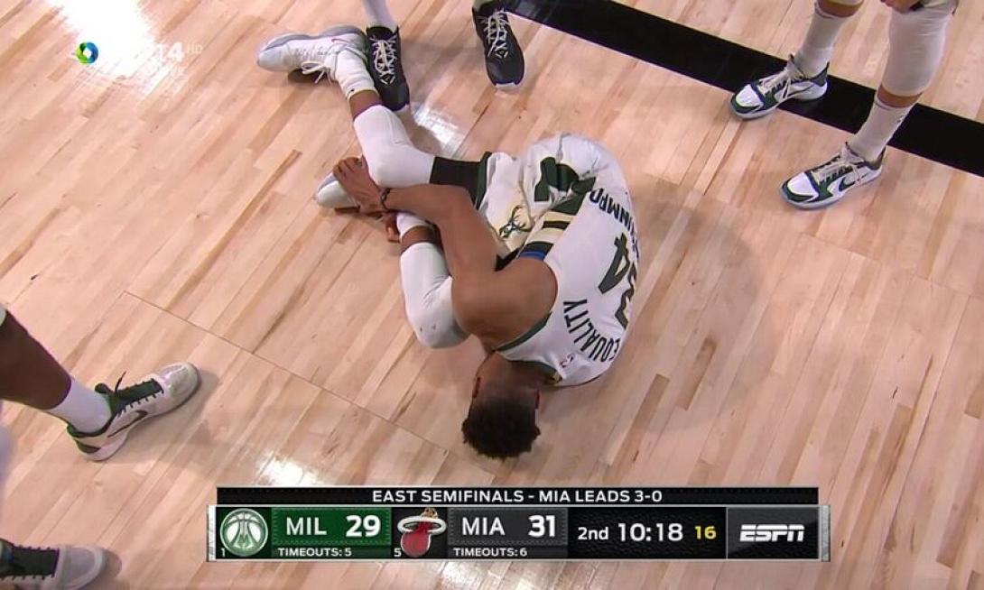 giannis1.jpg