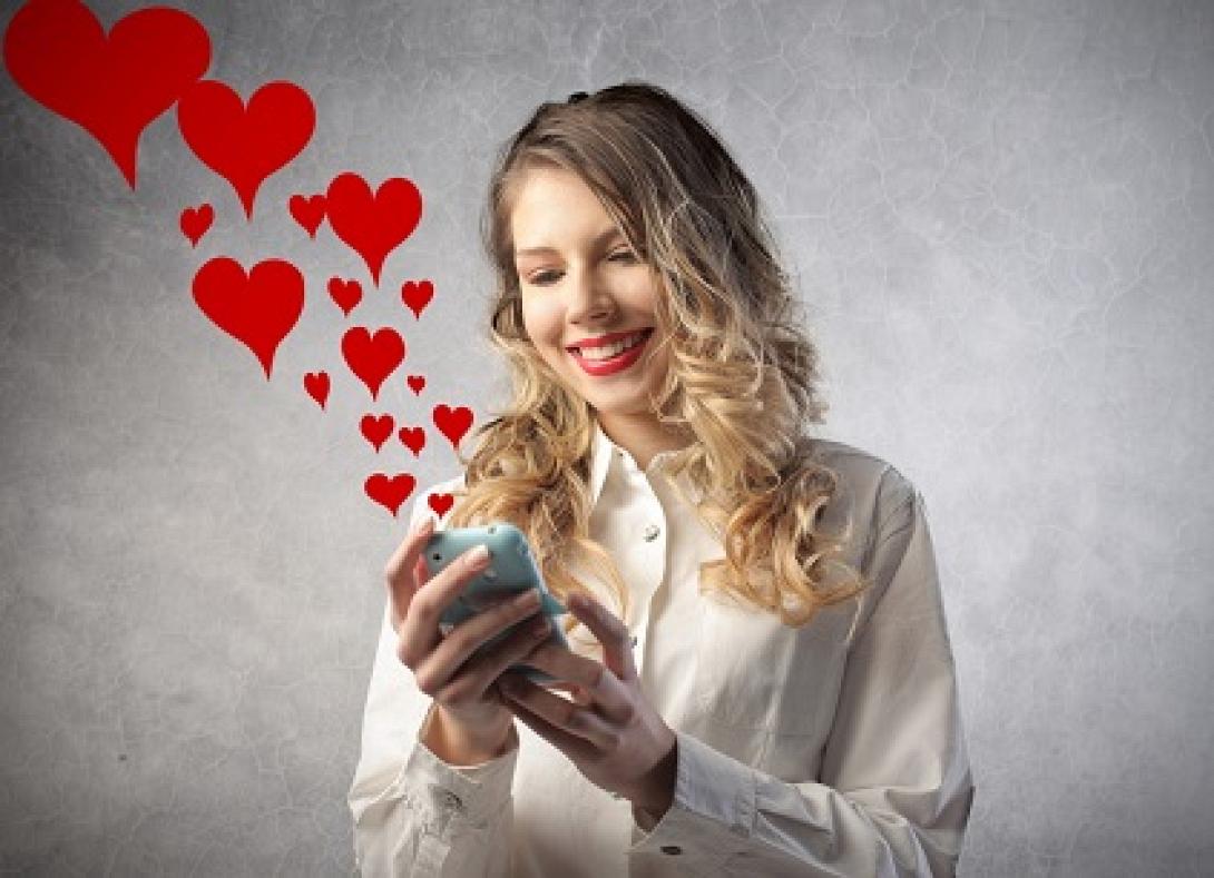 Τα 10 sms που μπορούν να σου φτιάξουν τη μέρα
