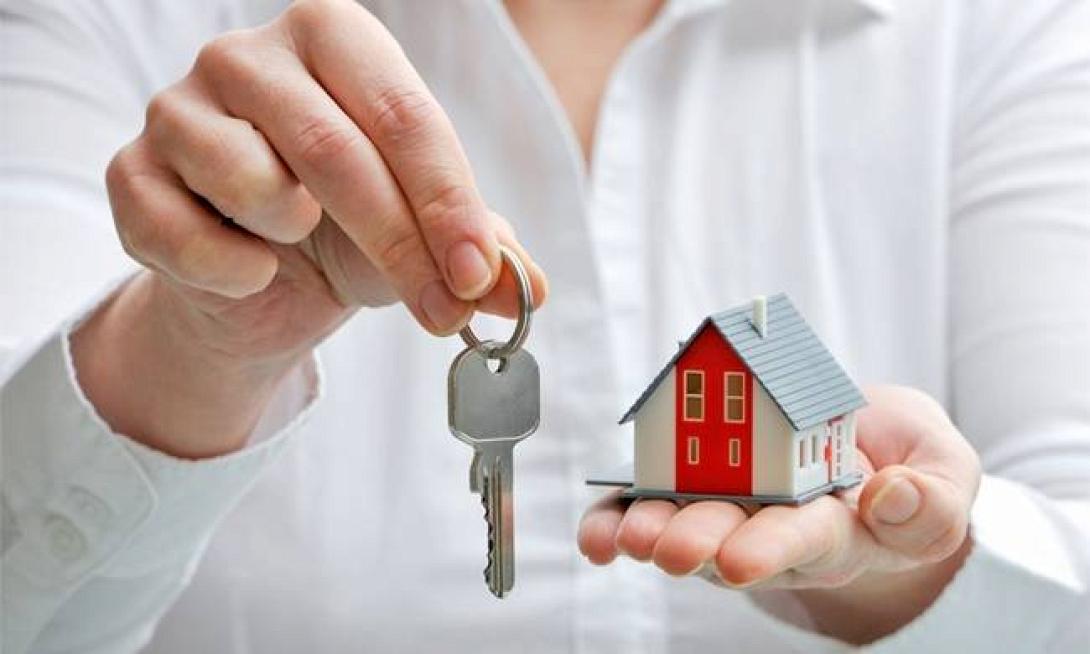 giving_keys660.jpg