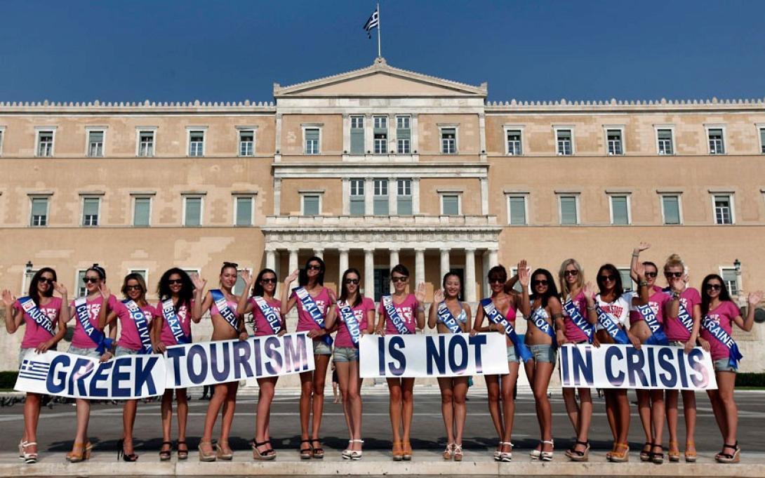 greek-tourism_2273600k.jpg