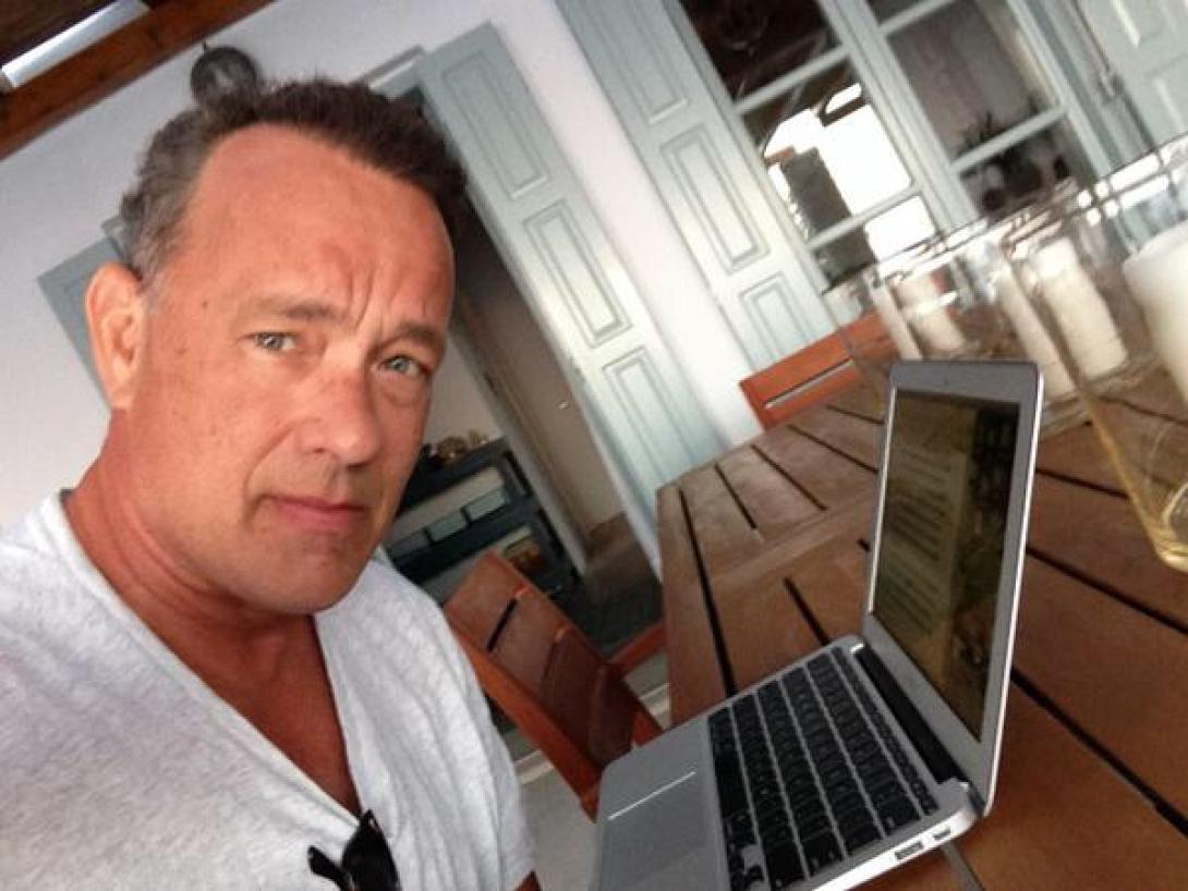 Ο Tom Hanks άφησε τις ταινίες και έπιασε τις ... εφαρμογές για ipad