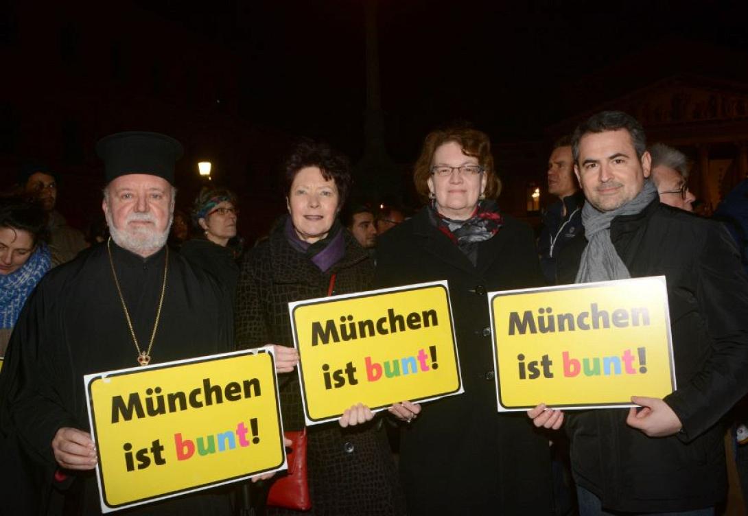 Μαζική αντιρατσιστική και αντιφασιστική διαδήλωση στο Μόναχο