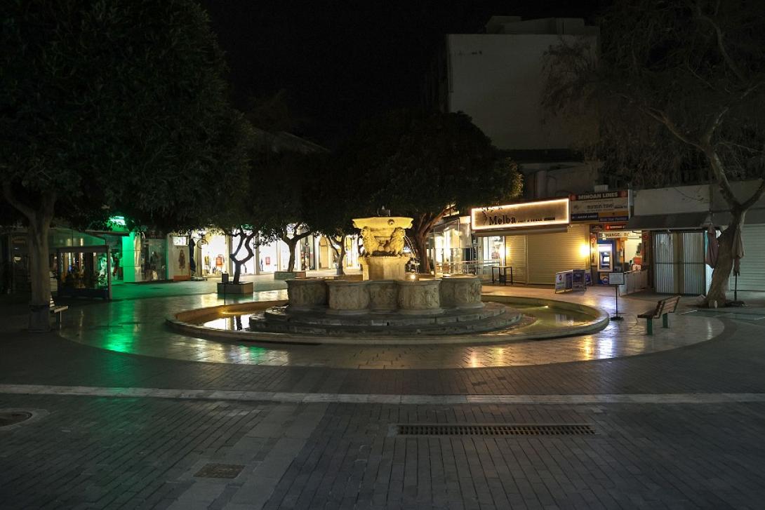 Πλατεία Λιονταριών (lockdown)