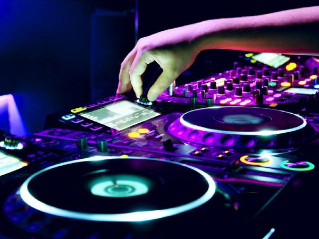 dj