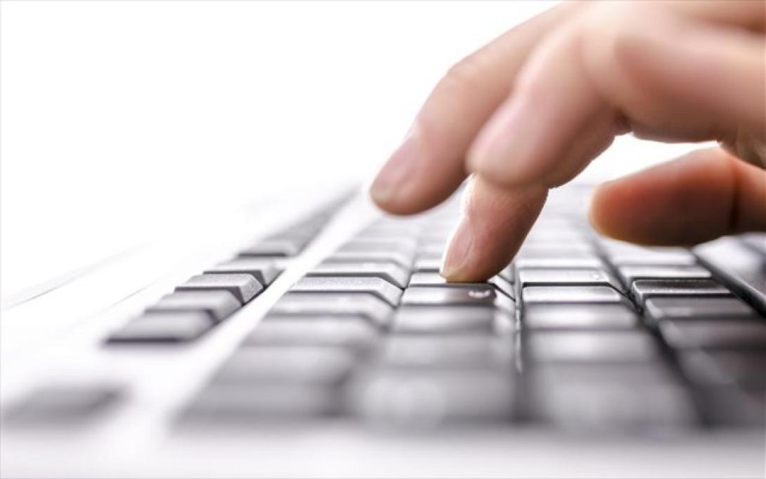 Ο 51χρονος που πιάστηκε να έχει υλικό παιδικής πορνογραφίας (φωτογραφίες)