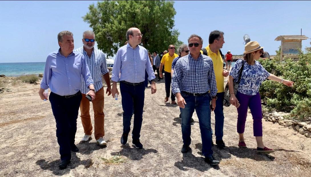 Νησος Χρυση Χατζηδακης Αρναουτακης