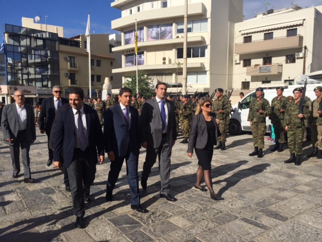 αυγενακης αγιος μηνας