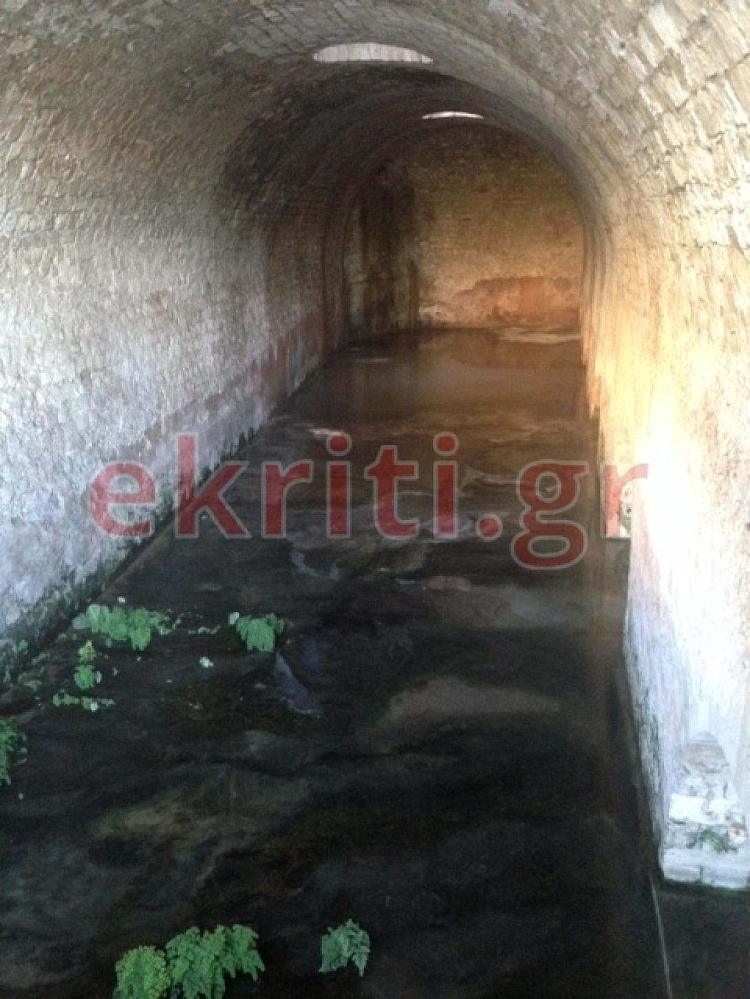 νεώρια 3