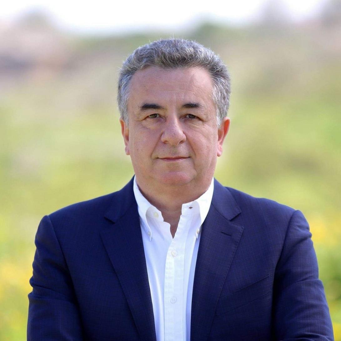 Σταύρος Αρναουτάκης