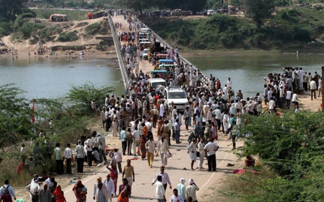 ​Ινδία: Τουλάχιστον 10 πιστοί ποδοπατήθηκαν μέχρι θανάτου σε ναό