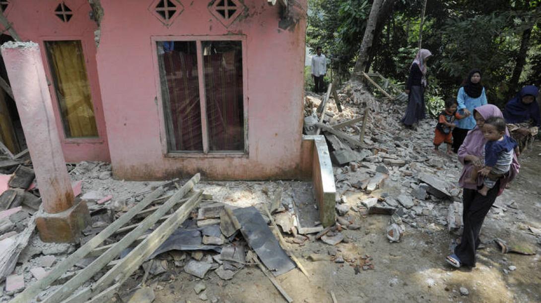 σεισμός ινδονησία