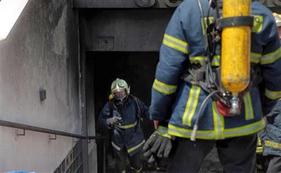 Τραγωδία στην Κυψέλη: Νεκρή νεαρή κοπέλα μετά από πυρκαγιά σε υπόγειο