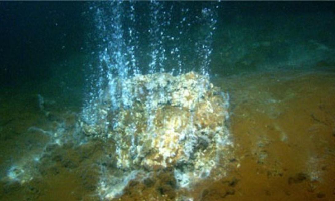 Άγνωστα βουνά και ηφαίστεια στο βυθό της Γης