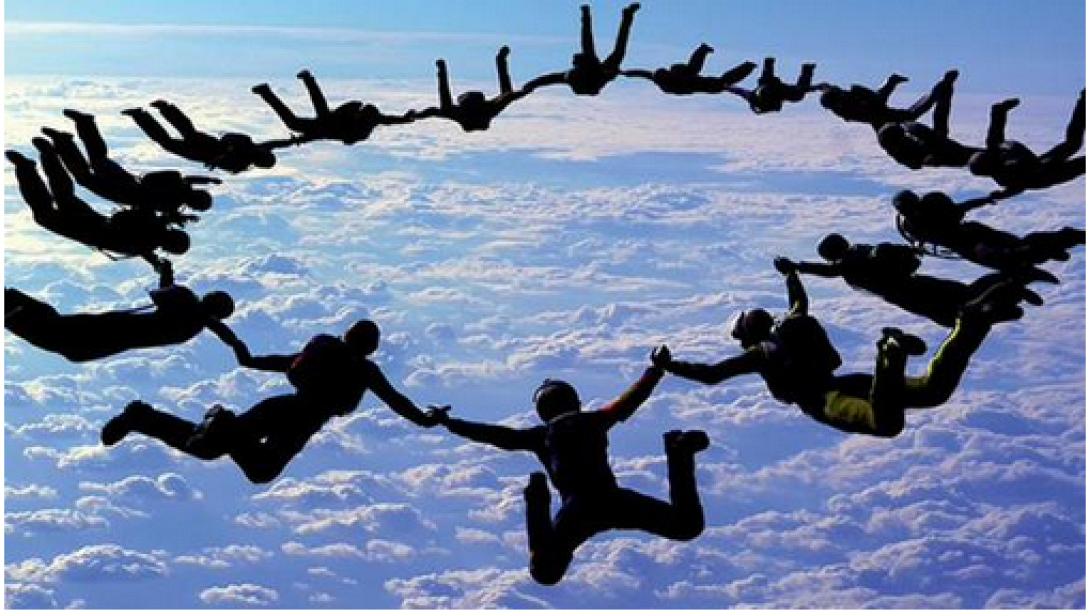 Άφθονο χιούμορ και σχόλια στα social media με τους "ιπτάμενους αναρχικούς"