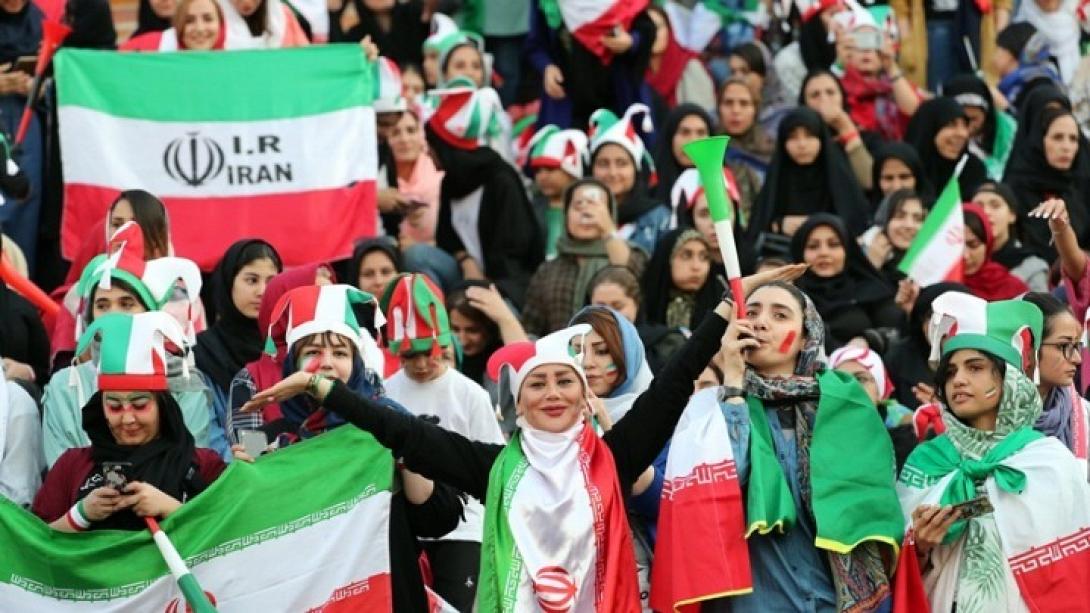 iranianwomen.jpg