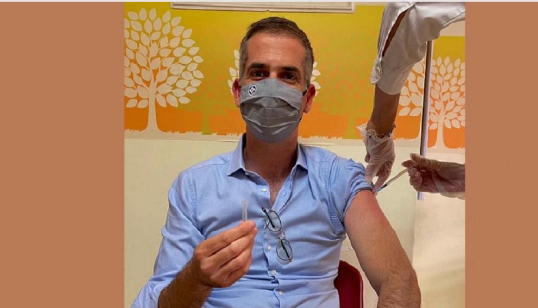 μπακογιαννης εμβολιο