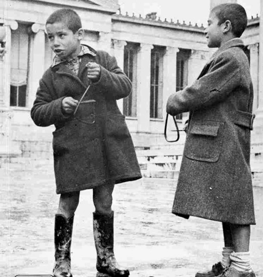 &quot;Να τα πούμε;&quot; Τα Χριστουγεννιάτικα κάλαντα στην Ελλάδα