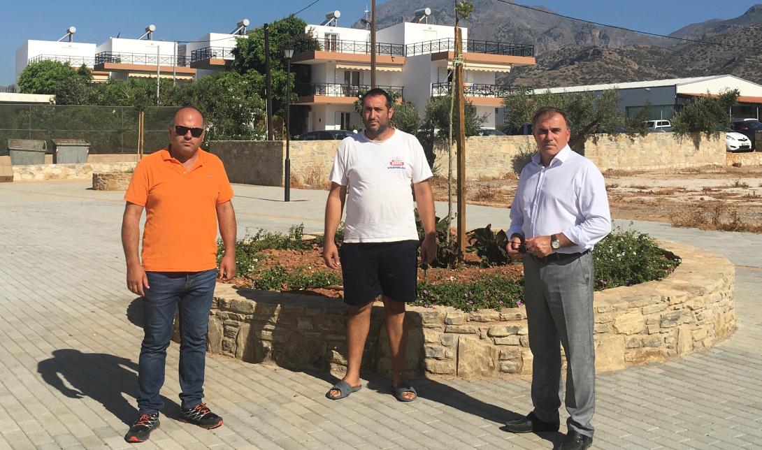 kalantzakhs-plateia-koutsoura_5.jpg