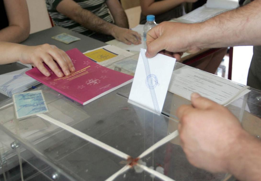 Με μικροπροβλήματα ξεκίνησε η εκλογική διαδικασία στην Κρήτη