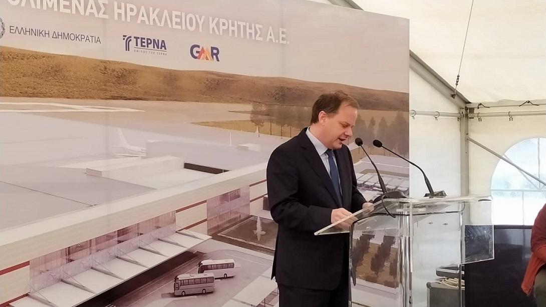 Ο Υπουργός Μεταφορών, Κώστας Καραμανλής