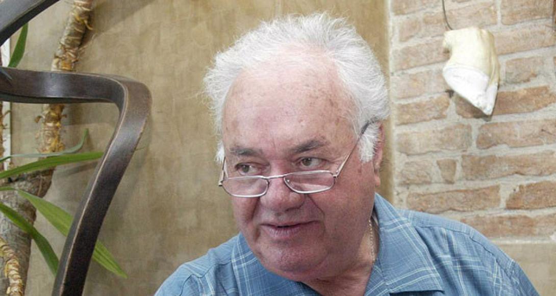Γιωργος Καρέλης