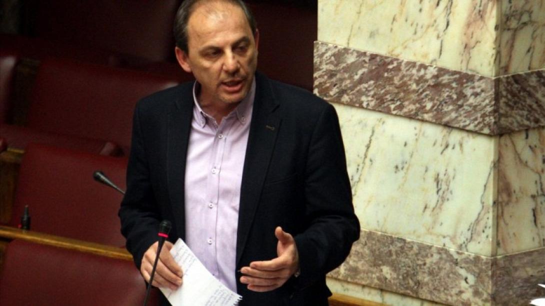 kargiannidis_syriza_mnimonio_mpakalika.jpg