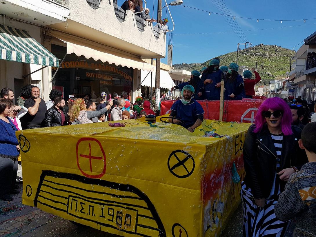 karnavalipyrgos11.jpg