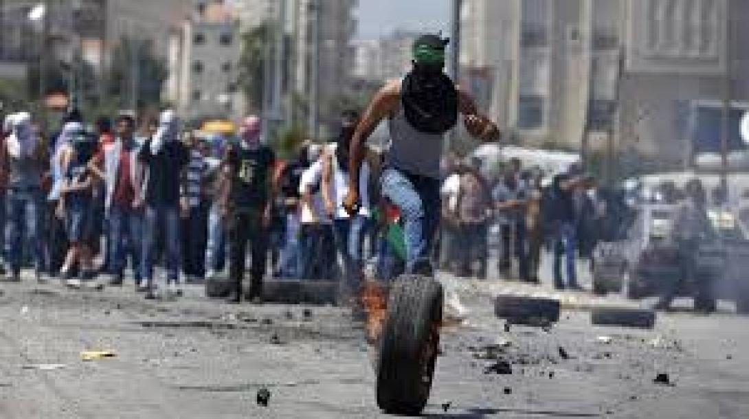 'Ενας Ιταλός φιλοπαλαιστίνιος ακτιβιστής τραυματίστηκε από σφαίρες του ισραηλινού στρατού στη Δυτική Όχθη