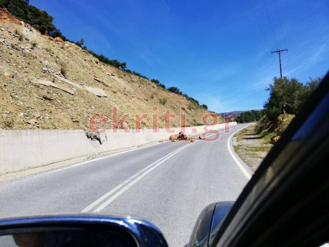 Επικίνδυνη για τους οδηγούς η πτώση βράχων