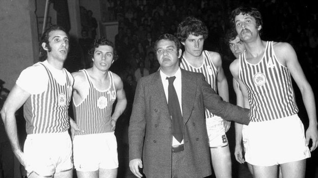 "Έφυγε" ο Κώστας Μουρούζης η "αλεπού των πάγκων" 