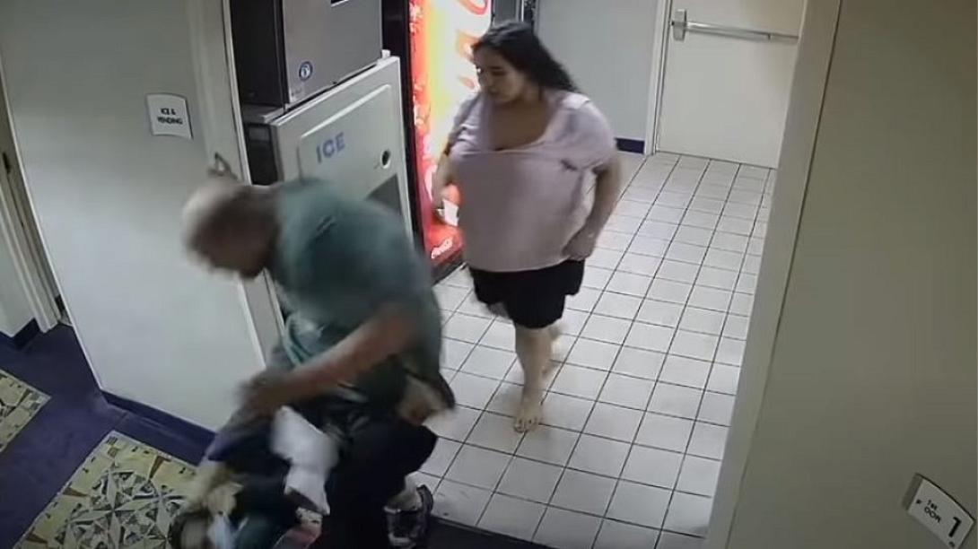 Ζευγάρι ξυλοκοπεί αφροαμερικανή υπάλληλο 