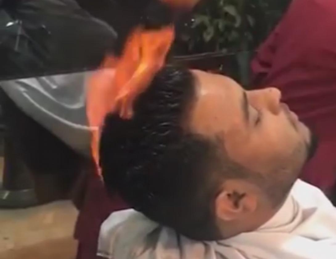 κομμωτής