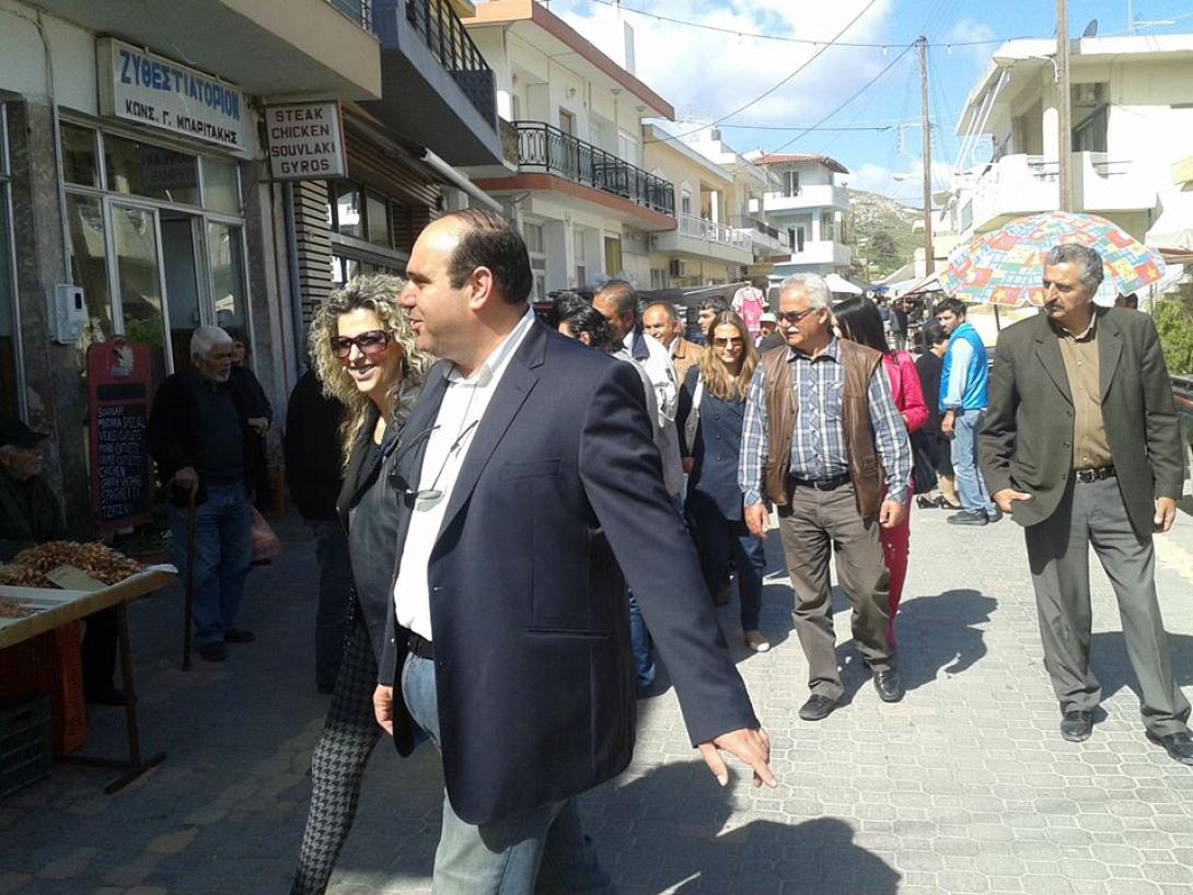 Επίσκεψη του συνδυασμού ΠΟΛΙΤΩΝ αυτοΔιοίκηση, στην Κεντρική αγορά του Πύργου