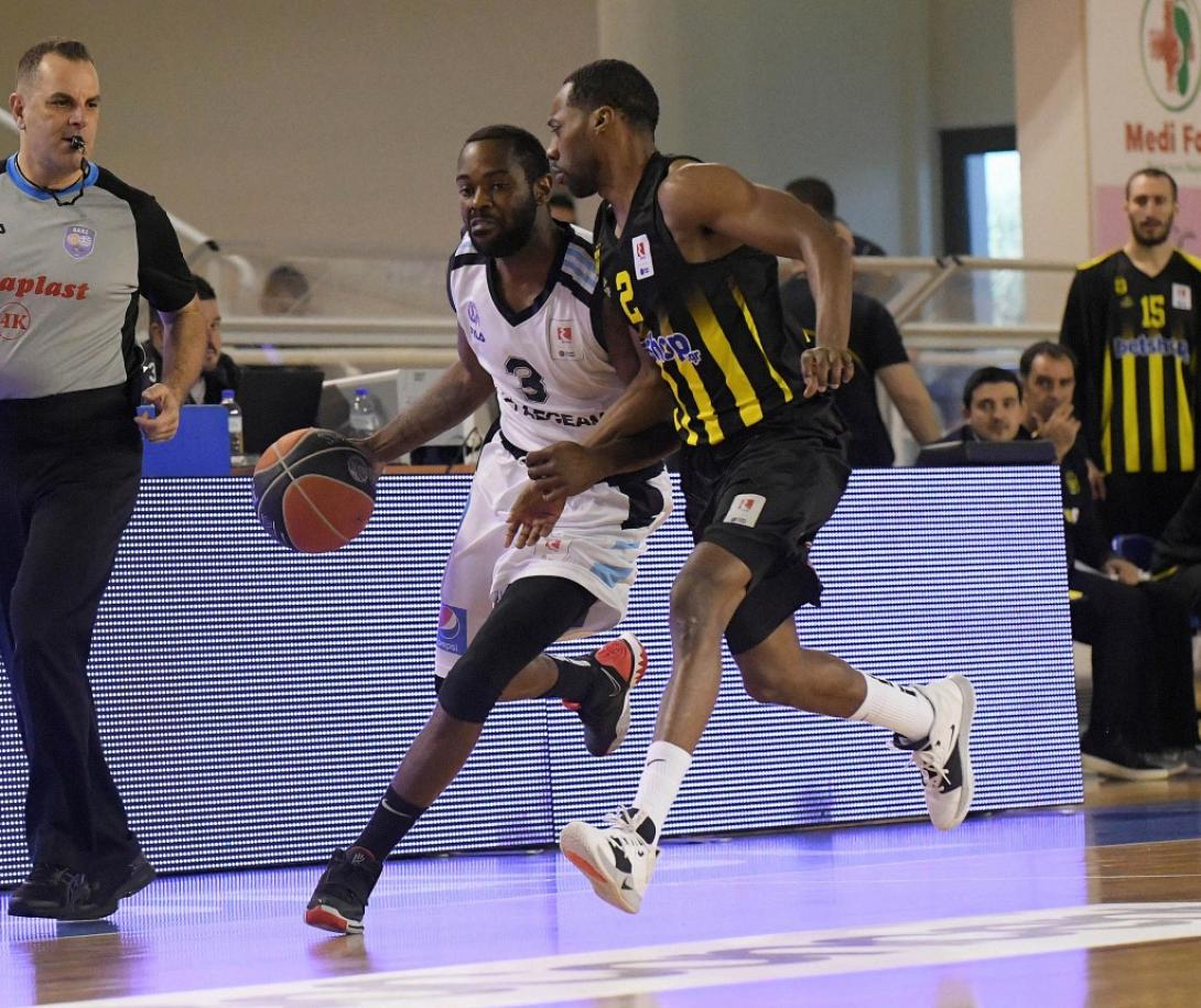 kolosos-aek.jpg