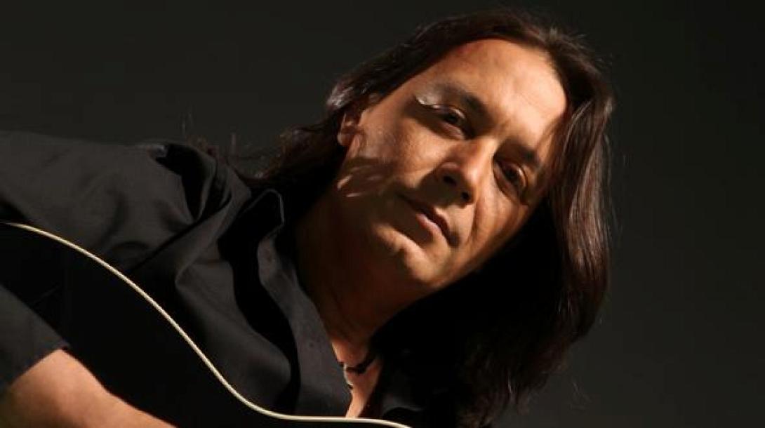 Ακούστε αποκλειστικά το νέο τραγούδι του Γιάννη Κότσιρα στο Ράδιο Κρήτη