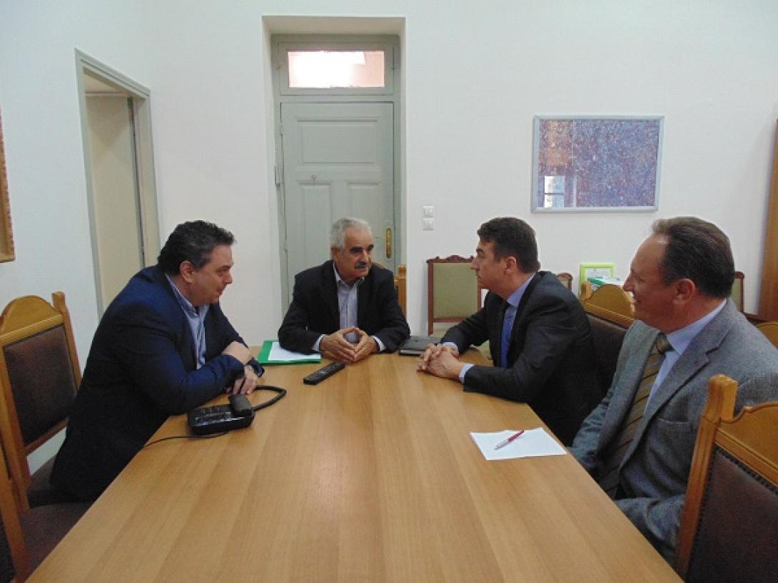 koykiadakis-presvis.jpg