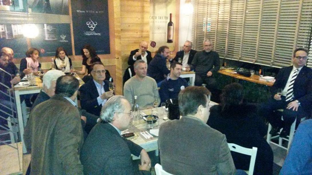 Ηράκλειο: Έμαθαν τα μυστικά των κρασιών