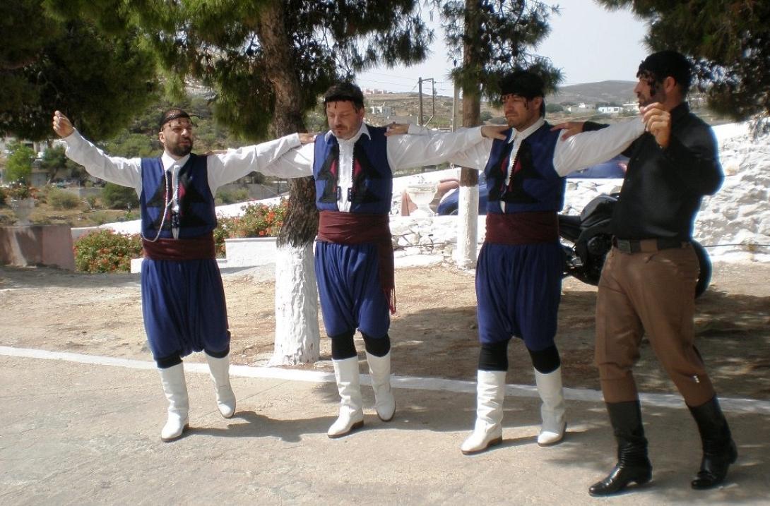 kritessyroy10.jpg