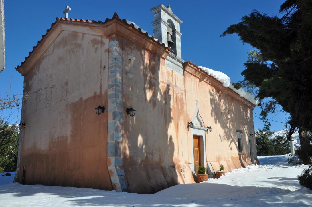 μονή κρουσταλλένιας