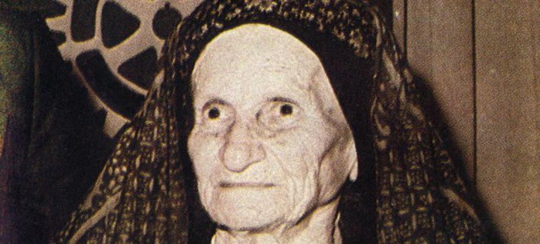 kyra_tis_ro-delpoina_axladioti708.jpg