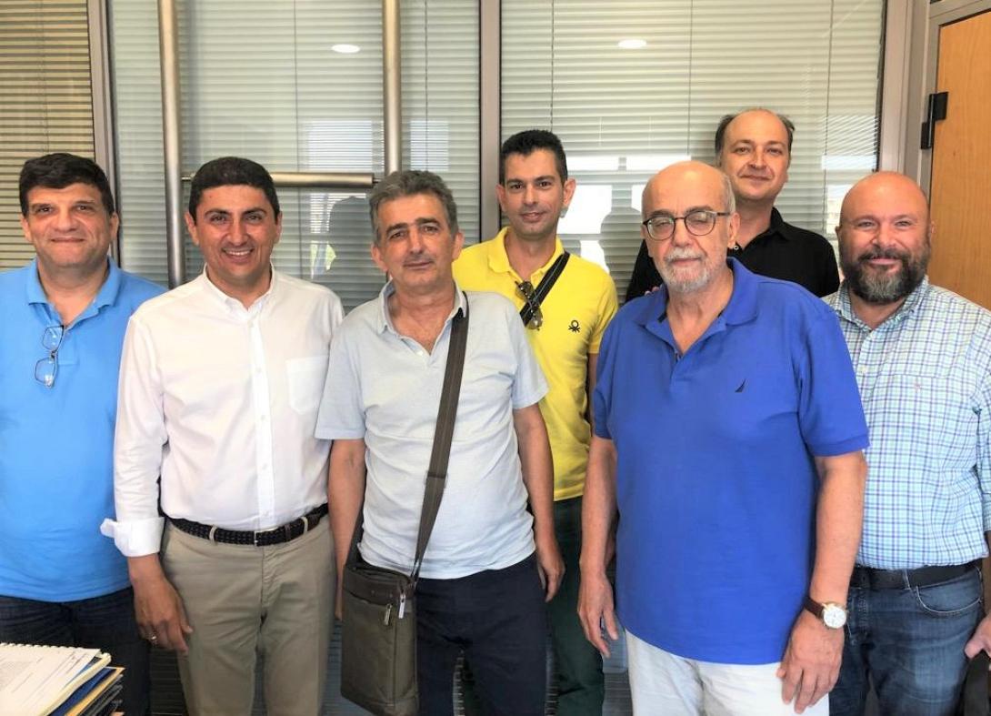 l_avgenakis_farmakopoioi_her.jpeg