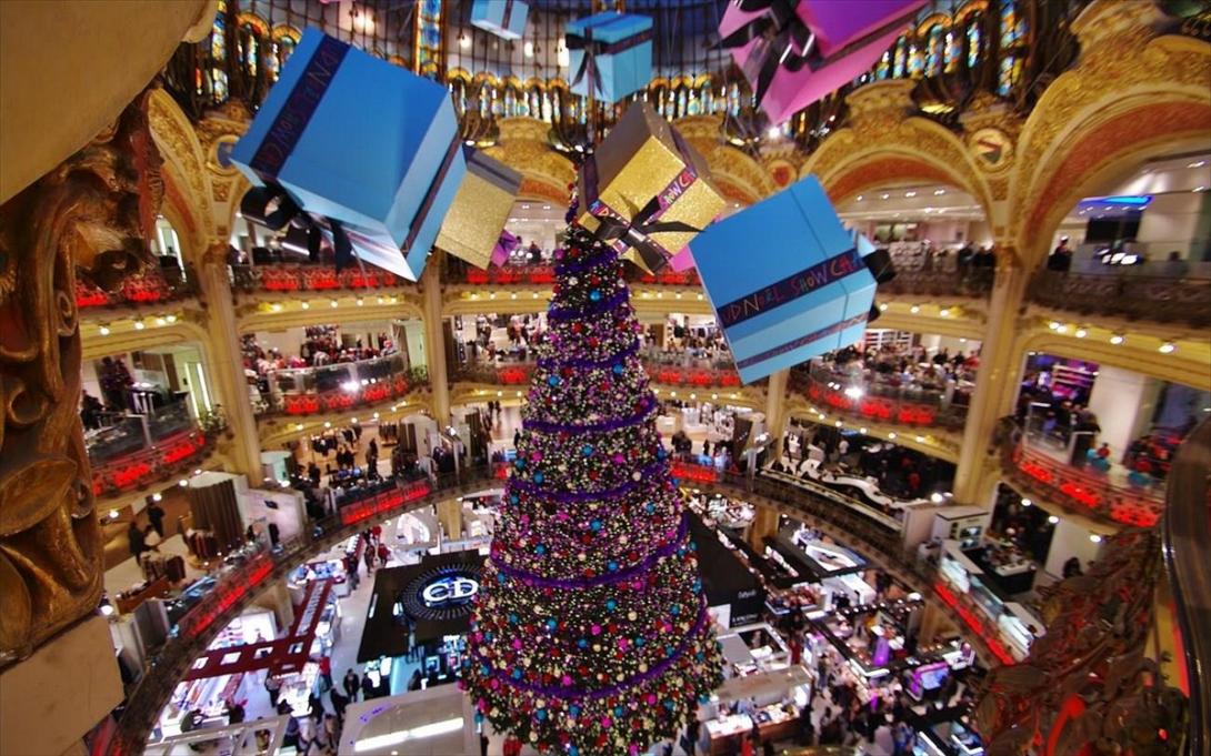 lafayette-paris-xmas.jpg