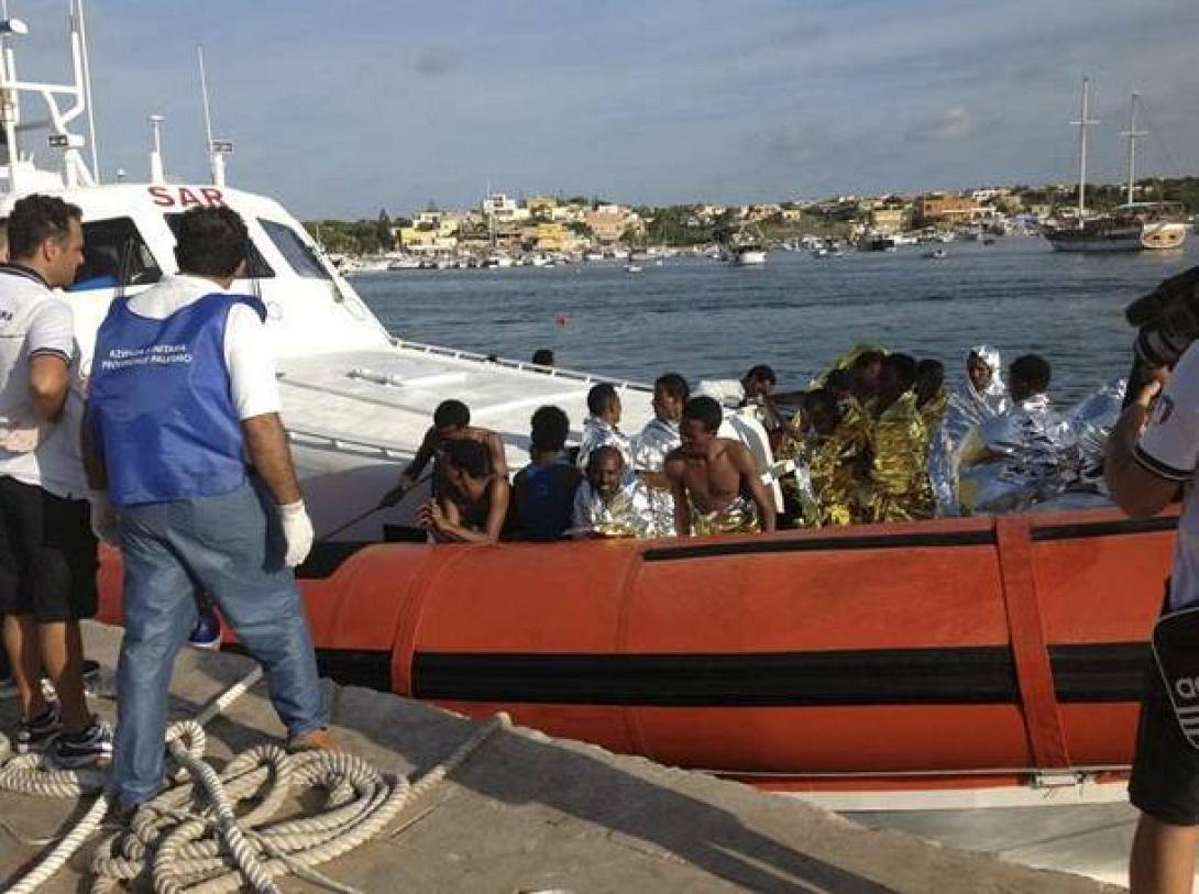 Σαββατοκύριακο &quot;αιχμής&quot; στη Λαμπεντούζα-Διεσώθησαν 1.079 μετανάστες